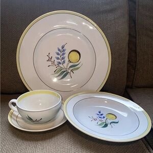 Wildflower Arabia Made in Finland Handpainted also Marked R-30cm Serving Platter